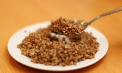 Диетолог Арзамасцев назвал самую полезную кашу