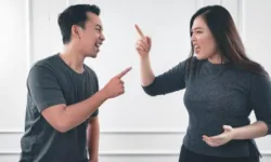 Почему мужчина молчит после ссоры и что этим делать